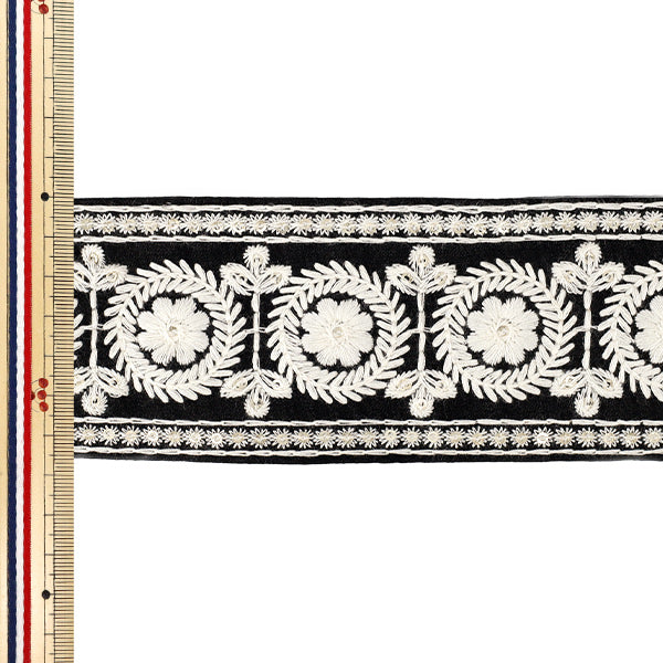 [Quantité à partir de 5] ArtisanatGarniture "broderie indienne 2025Garniture Environ 6,6 cm de largeur Noir x Blanc M-5042J"
