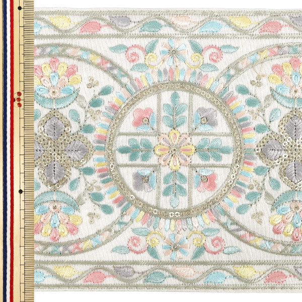 【数量5から】 手芸ブレード 『2025インド刺繍ブレード 約15.5cm幅 ベージュ M-1272A』