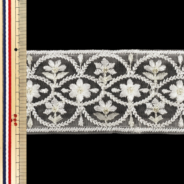 【数量5から】 手芸ブレード 『2026インド刺繍ブレード 約6cm幅 ホワイト M-5128#3』