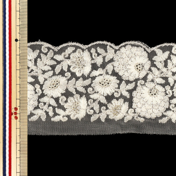 【数量5から】 手芸ブレード 『2026インド刺繍ブレード 約6.5cm幅 ホワイト M-5195E』