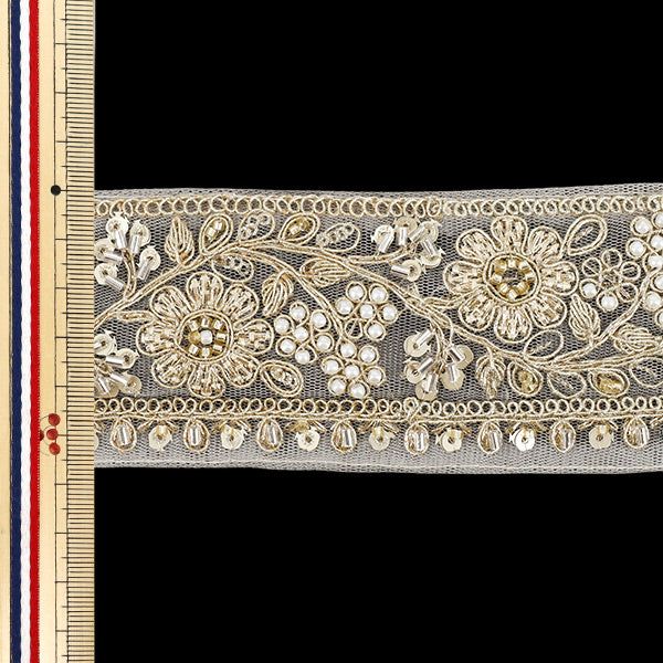 【数量5から】 手芸ブレード 『2026インド刺繍ブレード 約5.5cm幅 ホワイト×ゴールド 48598P』