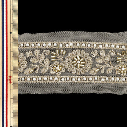 【数量5から】 手芸ブレード 『2026インド刺繍ブレード 約6.5cm幅 ホワイト×ゴールド 48615A』