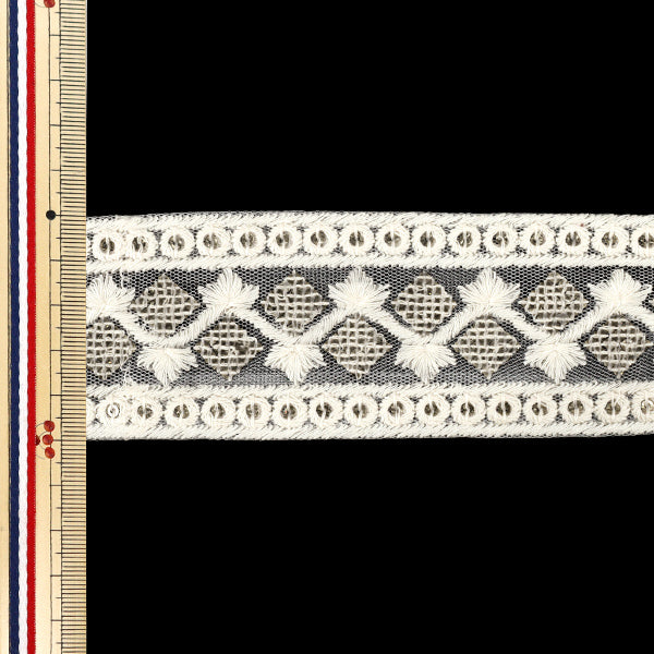 【数量5から】 手芸ブレード 『2026インド刺繍ブレード 約5cm幅 ホワイト M-5146B』