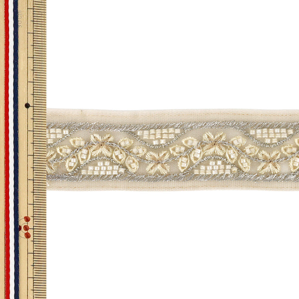 [Cantidad a partir de 5] ArtesaníasRibete 『2026Ribete bordado indio Aproximadamente 3,5 cm de ancho beige OK-1047F”