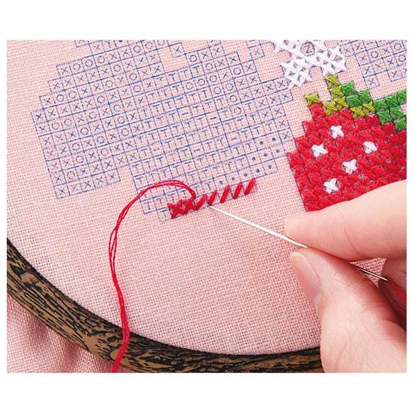 刺繡套件“十字縫草莓編號9902” Lecien Lecien Cosmo Cosmo