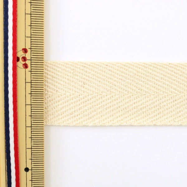 [Aus Menge 5] Handwerkskapitat "Sugi Aya Tape 30mm #521 Elfenbein"