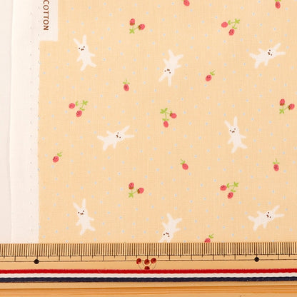 [Dalla quantità 5] tessuto "Scare Homy Collection Rabbit and Strawberry Pattern DH11989S-E"