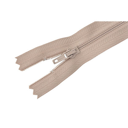 سحاب "رقم 4 إيفرون 24 سم DA رقم 573 لون 4ERF-24BL" YKK