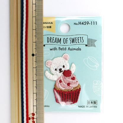 Patch "Dream of Sweets (Dream of Sweets) Shirokuma and Muffin H459-111" Hamanaka