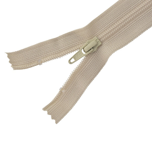 سحاب "تريكو مسطح 40 سم رقم 010 لون 25FK-40BL" YKK