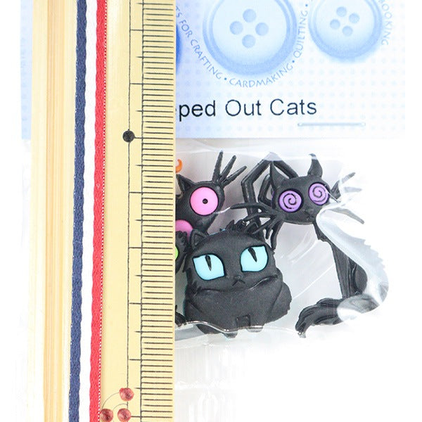 زر "الزر المبرد CREEPED OUT CATS 9486" ألبسه