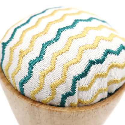 Almohadilla para alfileres "Camión de madera rosa zigzag jy-5-1"