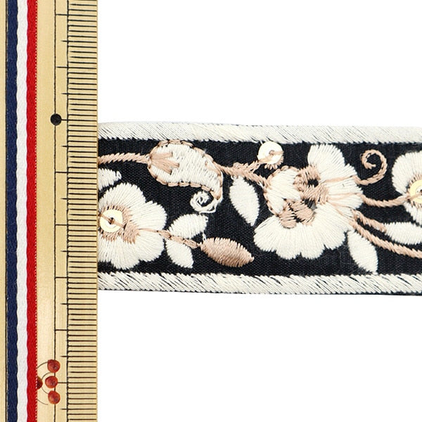 [From quantity 5] HandicraftTrim 『2023 Indian embroidery trim Black x White 393A "