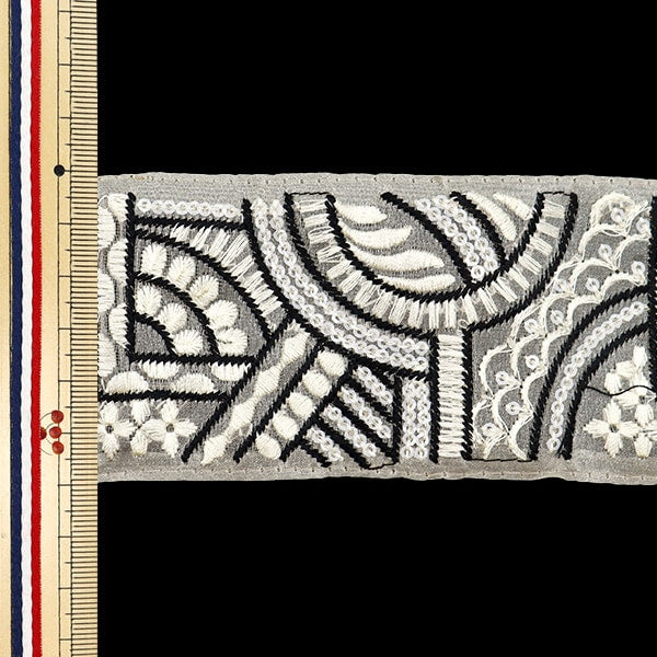 [Aus Menge 5] HandwerkBesätze 『2023 Indischer Stickereibesatz Weiß x weiß 3527f]