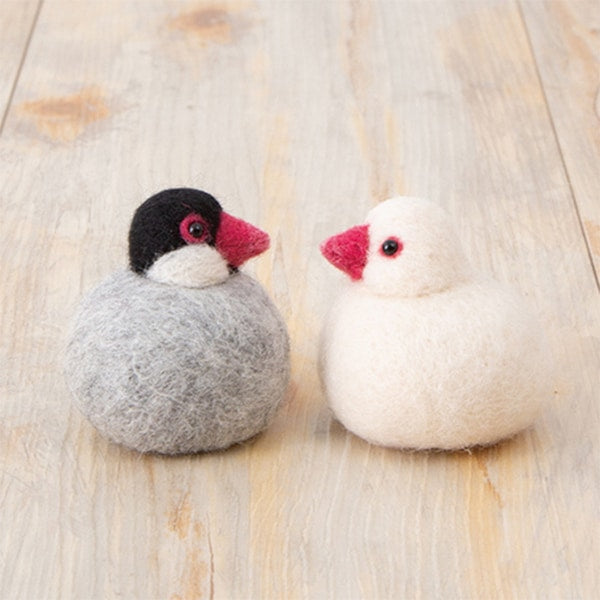 羊毛フェルトキット 『ころんともちもち わたしのことり 桜文鳥と白
