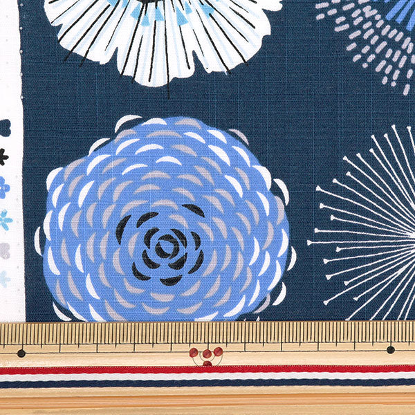 [De la quantité 5] Tissu "Emiko Collection Slove Cross Flower Circle Navy Sec2601-NV" Kiyohara Kiyohara