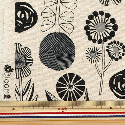 [From quantity 5] Fabric "BOOKHOU cotton hin canvas flower kinari x black EKX-1400-2b" KOKKA