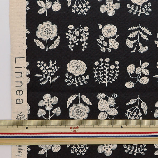 [De la cantidad 5] Fabric "Ox Linnea Floral Black YKA-26000-1D" Kokka Cocka