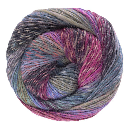 Close-up of MIYABI No.6 gradient yarn texture, soft acrylic wool blend