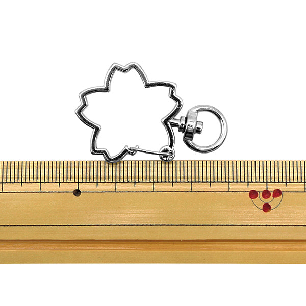 手芸金具 『キーホルダー 桜 シルバー 271/0325』