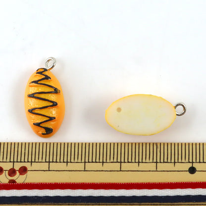 チャーム 『ミニチュアパンチャーム コッペパン 2個入 10-3070』