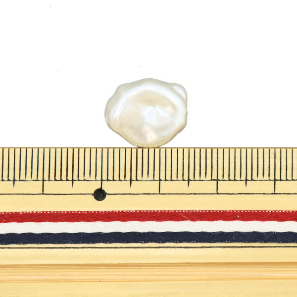 Perlen "Harzperlen Barockweiß 12 mm x 14mm 4 Stück PL0574"