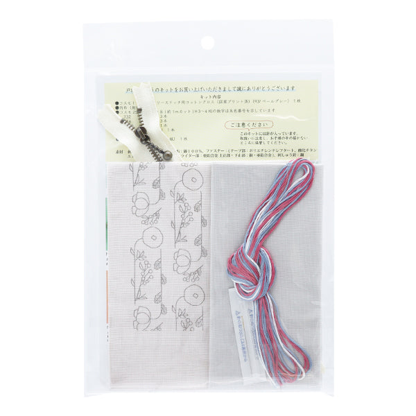 Embroidery kit "Hoshi Akari's embroidery notebook porch wild flower embroidery 565" Totsuka Sashimi