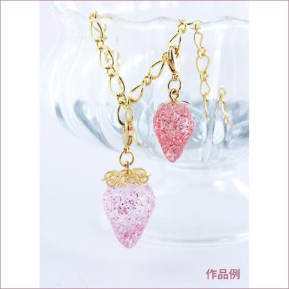 粘土レジン用型 『クレイジュエリー型抜き いちご立体ミニ 389』 日清アソシエイツ