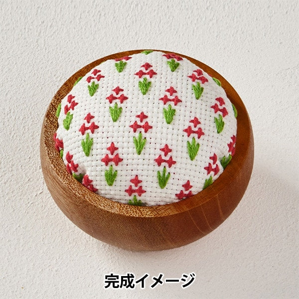刺しゅうキット 『地刺しの連続模様3 戸塚刺しゅう 赤い小花のピン