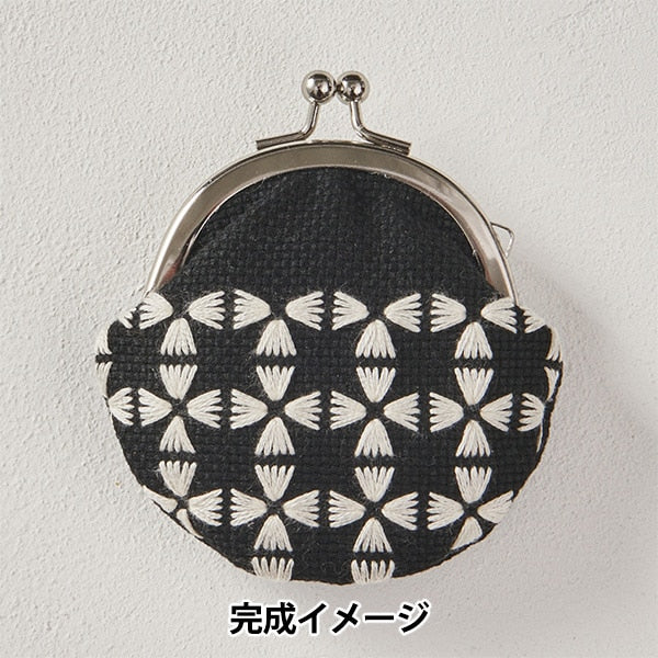刺しゅうキット 『地刺しの連続模様3 戸塚刺しゅう モノトーンのがま口