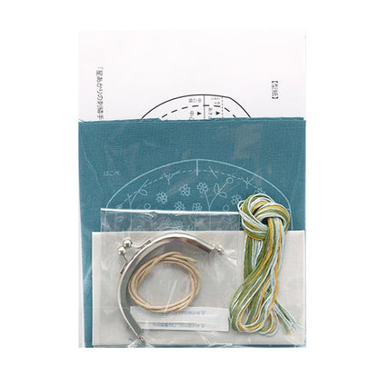 Embroidery kit "Hoshi Akari's embroidery notebook Gamaguchi Hakobe 541] Totsuka Sashimi