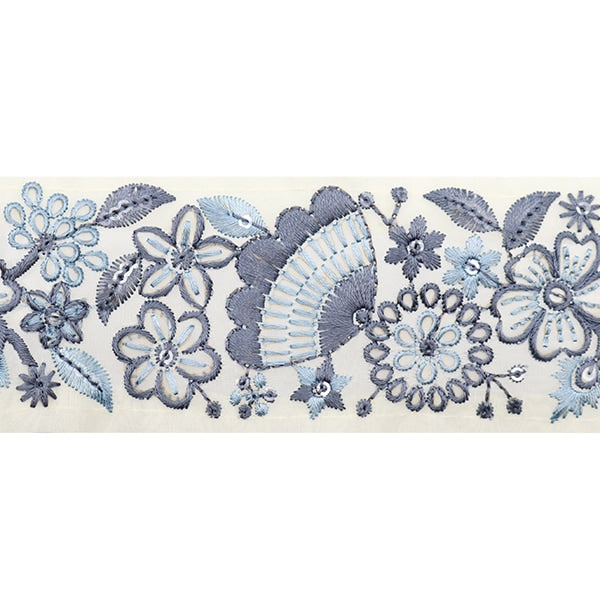 [From quantity 5] HandicraftTrim 『2022 Indian embroidery trim Cream x Blue 45133i "