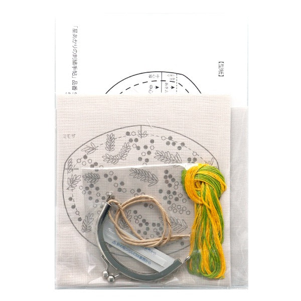 Embroidery kit "Hoshi Akari's embroidery notebook Gamaguchi Mimosa Pale Gray 546] Totsuka Sashiri