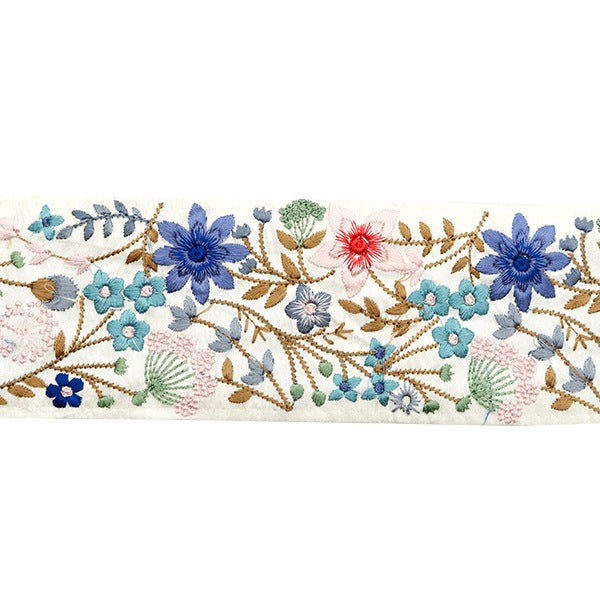 【数量5から】 手芸ブレード 『2024 インド刺繍ブレード ホワイト×ブルー 3738S』