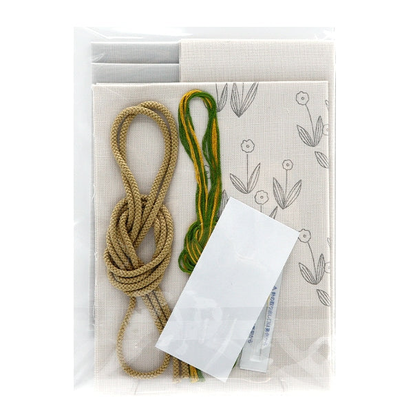 Embroidery kit "Hoshi Akari no Embroidery Handbook Maru Maru Bullet holiday 558" Totsuka Sashiri