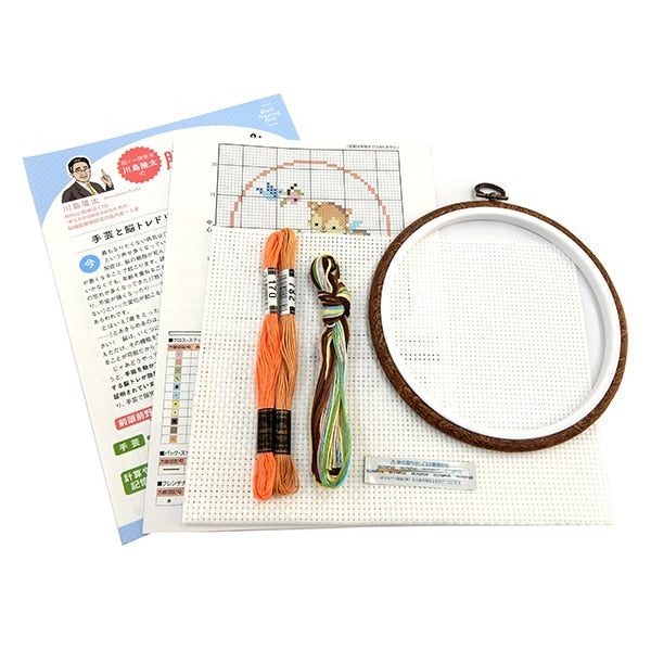 Kit de bordado "Aqurajes de costura de la artesanía de entrenamiento cerebral y fruta de madera YN-5"